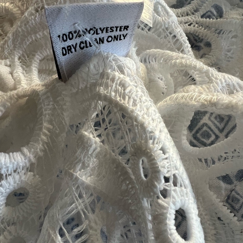 La Vie Style House Lace and Eyelet Caftan Midi-Dress White - Picture 15 of 15